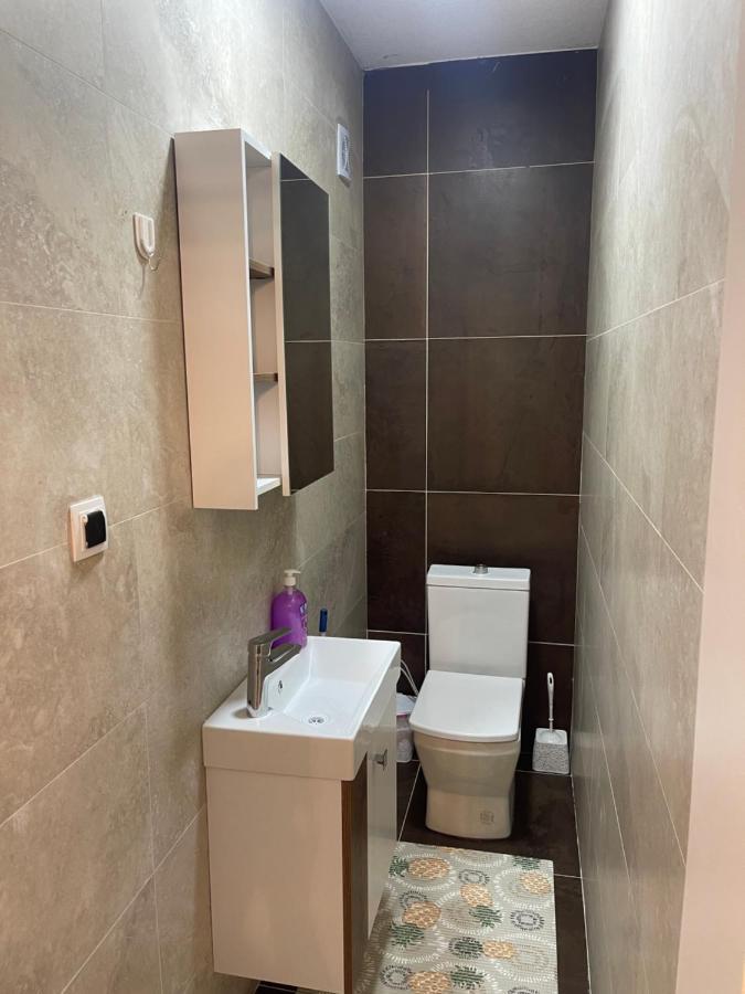 Daf Apartaments Pristina Eksteriør bilde